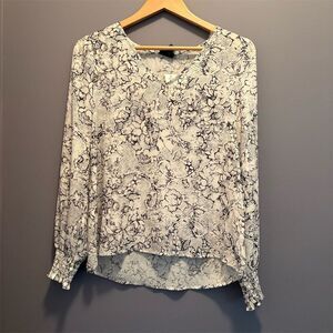 Worthington Women's XS Black Floral Sheer V-Neck Long Sleeve Blouse